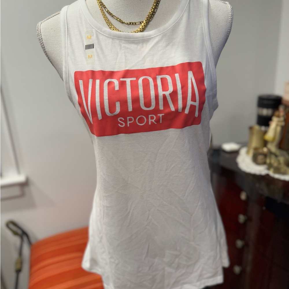 Scoop Neck White Sleeveless Tank Top with Graphic